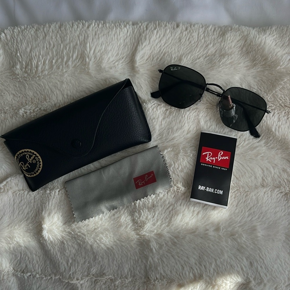 Ray-Ban Black Sunglasses